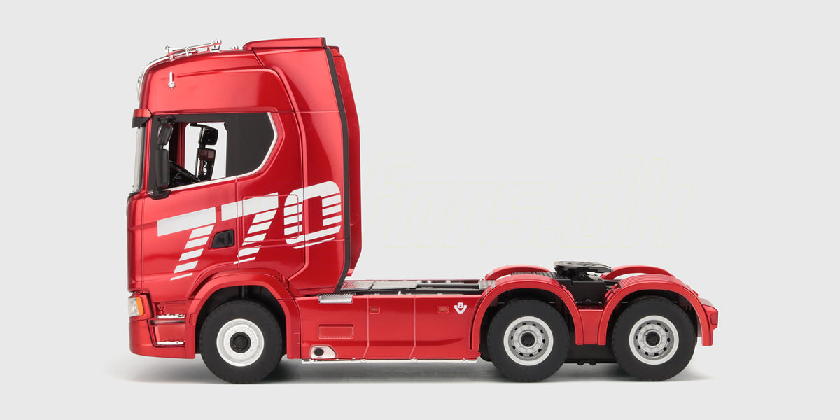 Huina Scania 770S perävaunulla 1:18