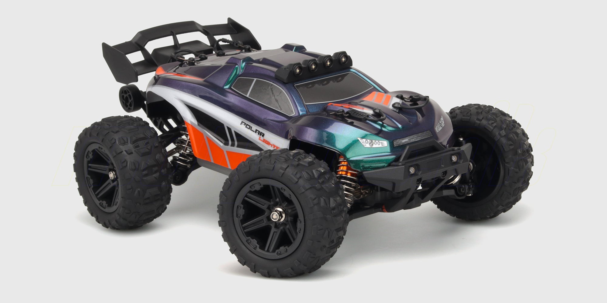 Hurricane XL Brushless fjernstyret bil i hvid og orange set forfra på en hvid baggrund.