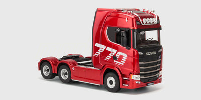Huina Scania 770S perävaunulla 1:18