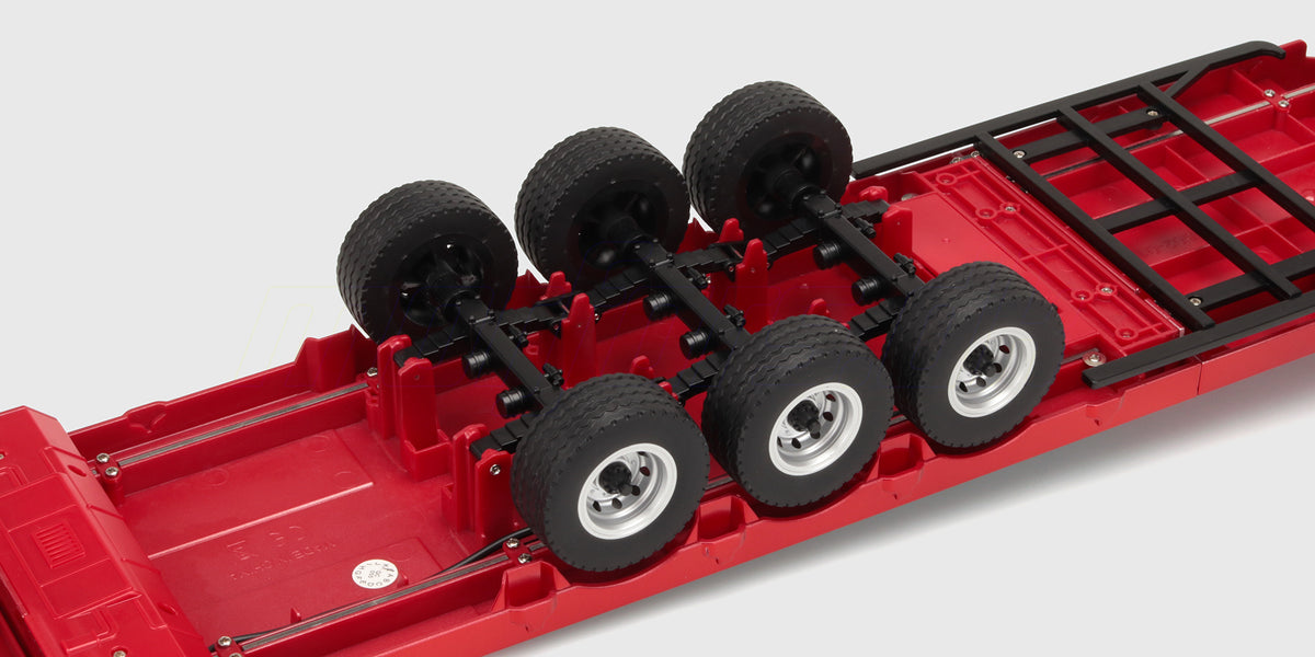 Huina Scania 770S perävaunulla 1:18