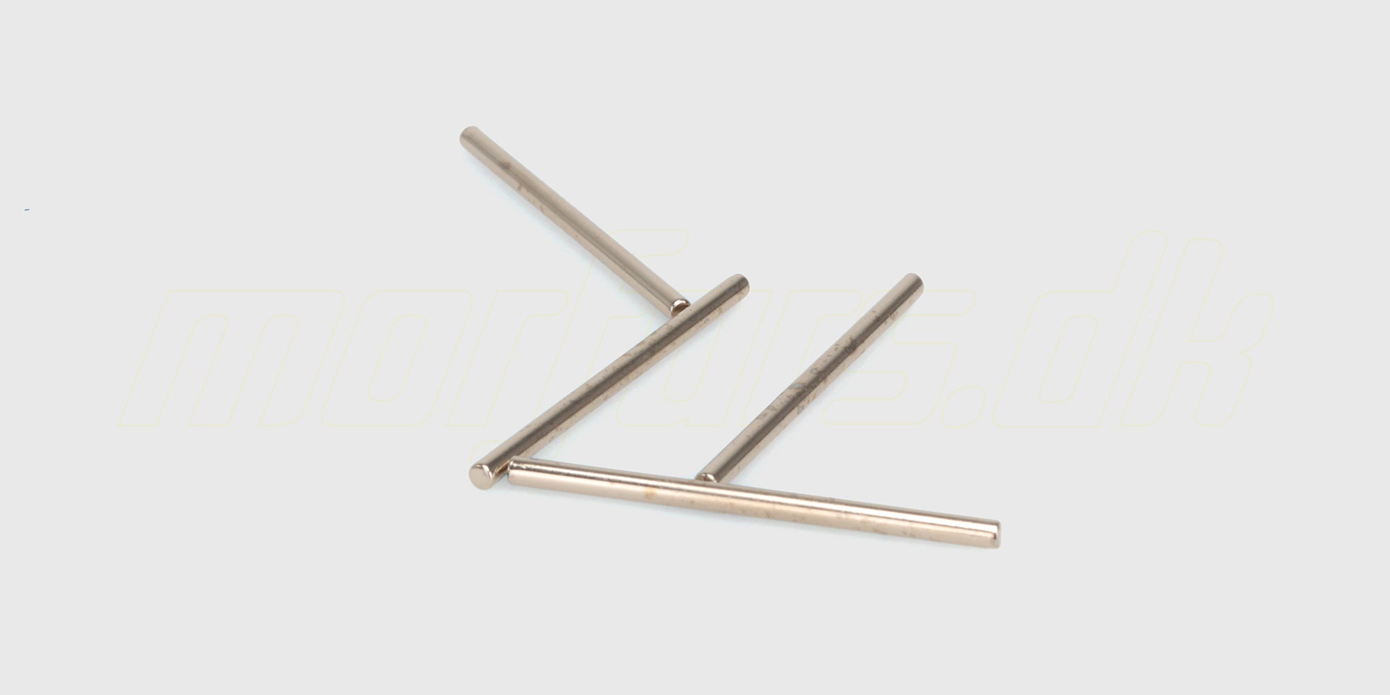 Sæt med fire sølvfarvede HyperGo suspension pins i metal til ophæng på en fjernstyret bil.