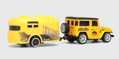 Gul Mini RC Car Land Cruiser med gul campingtrailer set bagfra