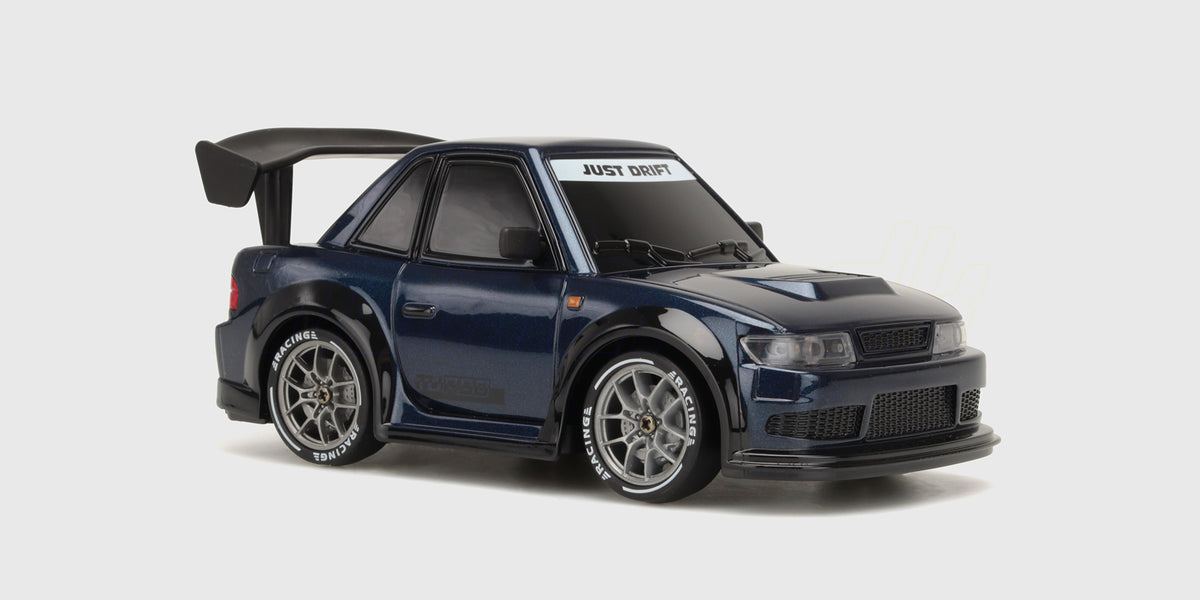 Q-drift S13 Blå med vinge set skråt forfra