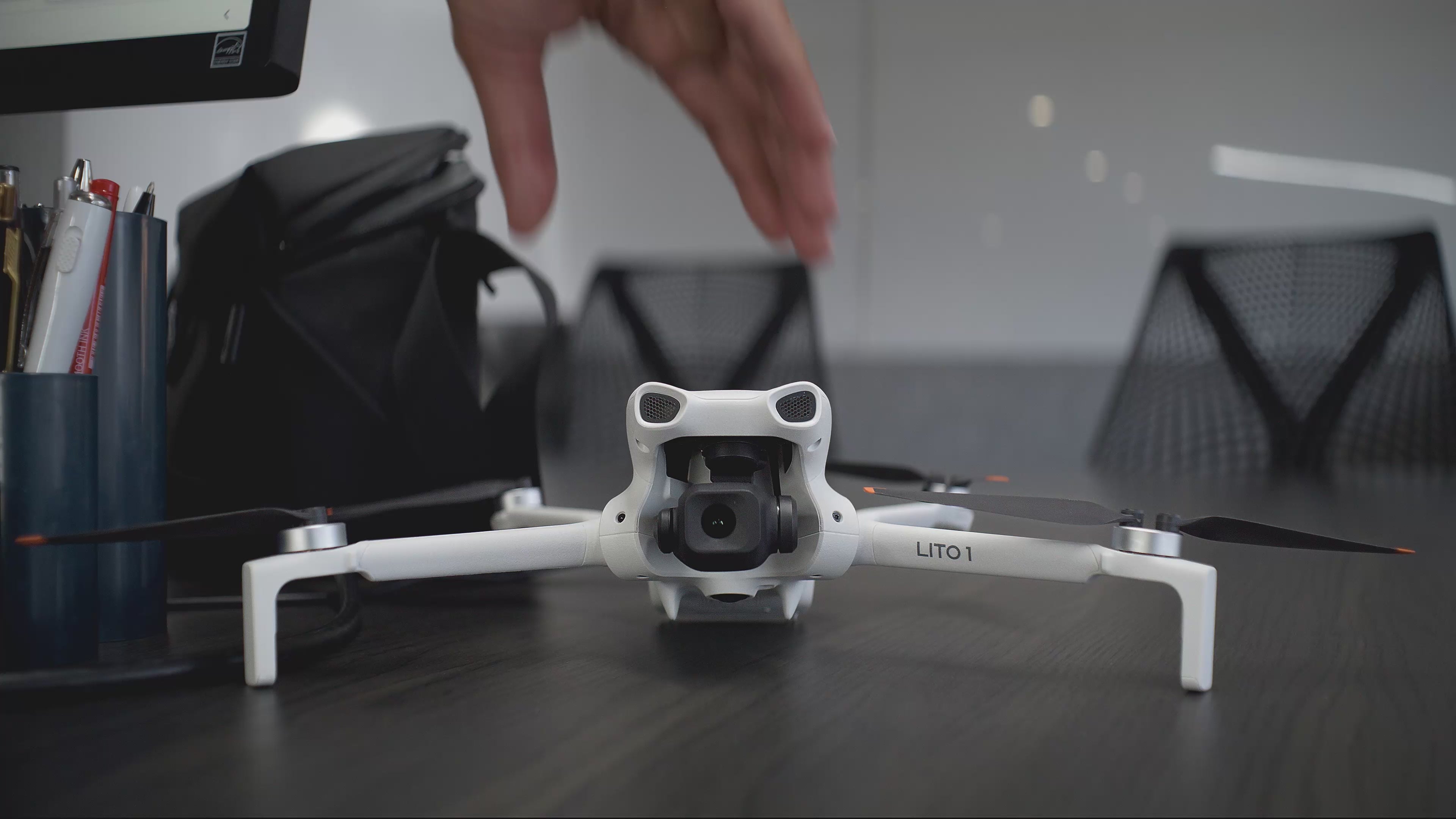 Lataa video: Droner fra DJI