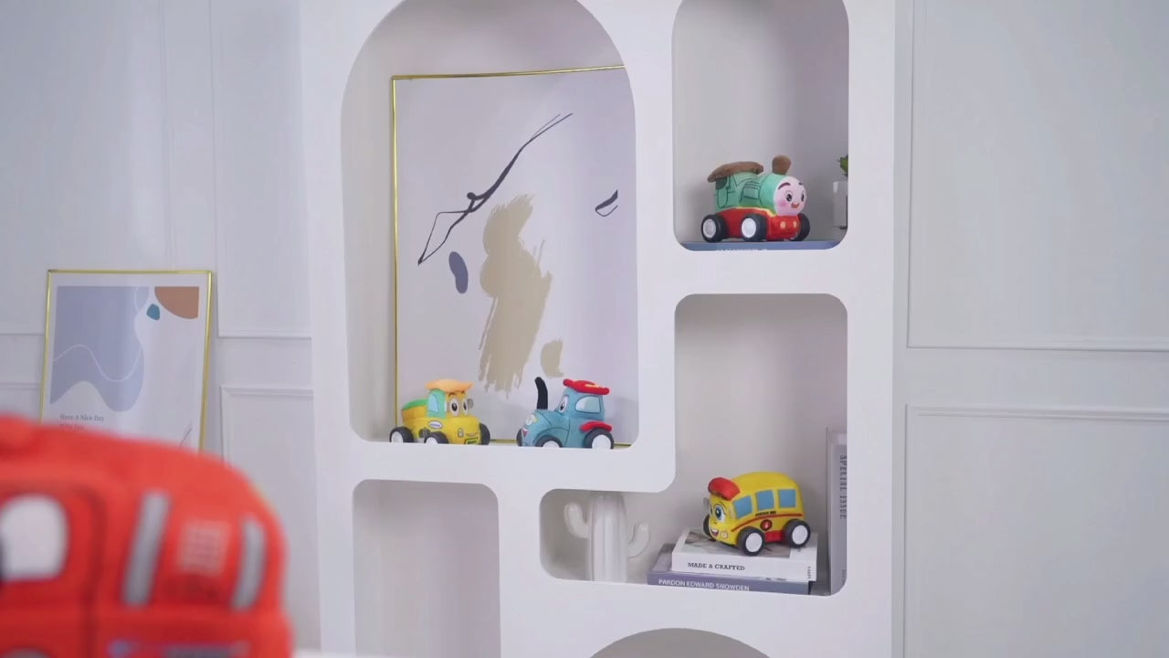 Lataa video: Ensimmäinen radio-ohjattava autoni