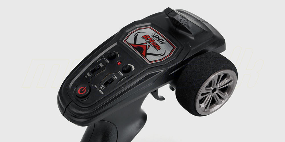Sort XLH 2-speed fjernstyring med ergonomisk greb og kontrolhjul til styring af XLH RC-biler.